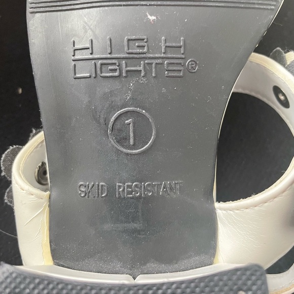 Vintage Little Girl Flower Sandals - Picture 8 of 11